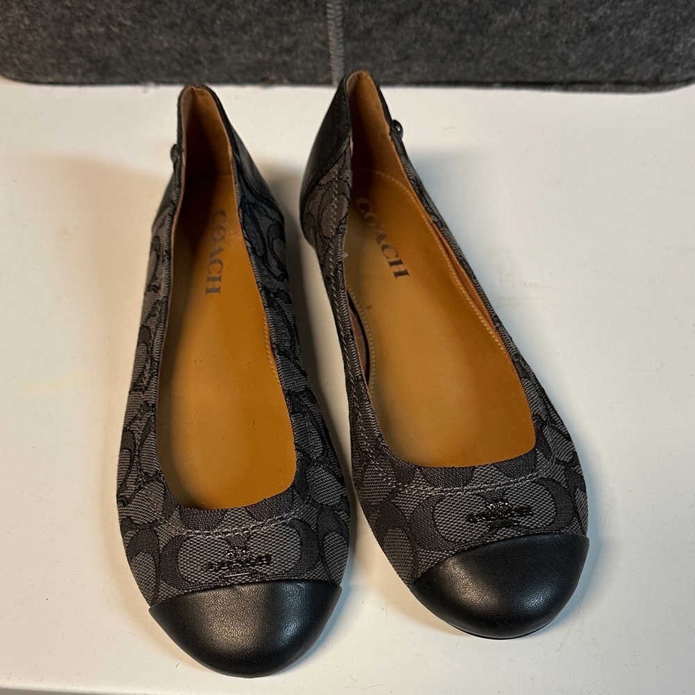 Coach Black and Gray Women's Flats size US 6.5 EUR 37.5